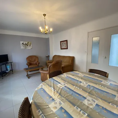 Maison Familiale A : Plages, Jardin, Garage - Fr-1-709-38