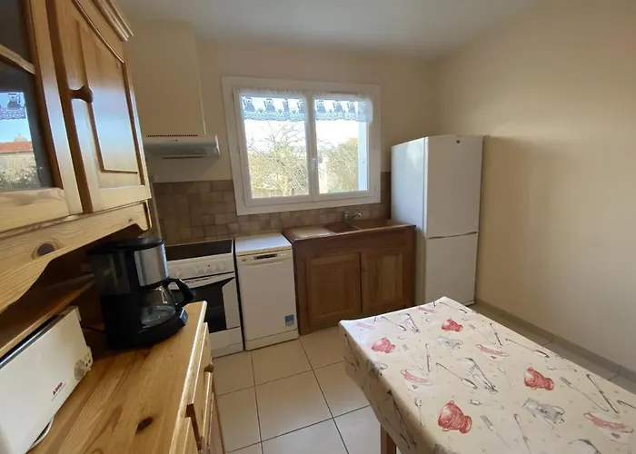 Maison De A Avec Jardin Et Garage, Proche Plages - Fr-1-709-38 * 富拉