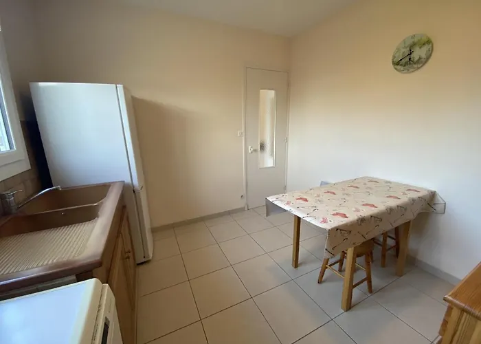 Maison De A Avec Jardin Et Garage, Proche Plages - Fr-1-709-38 度假居 *