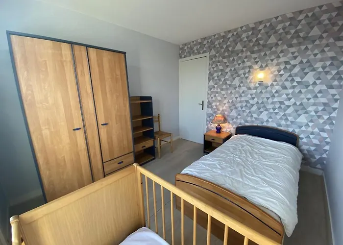 Maison De A Avec Jardin Et Garage, Proche Plages - Fr-1-709-38 度假居 *