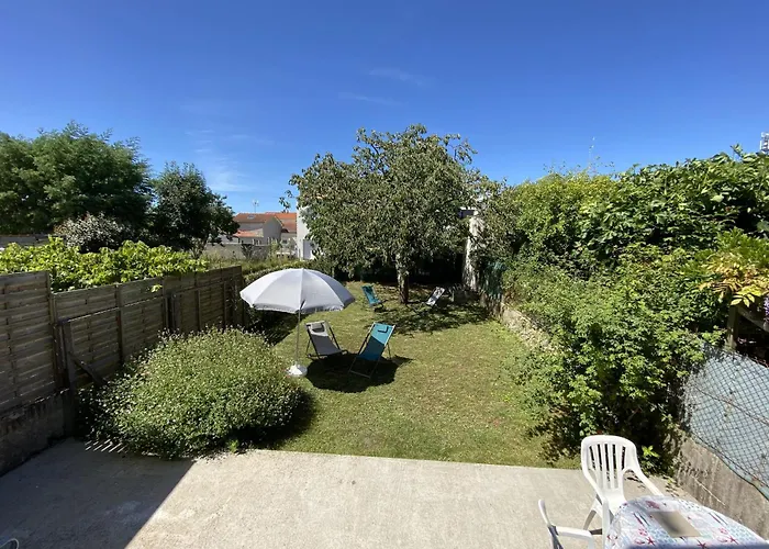 Maison De A Avec Jardin Et Garage, Proche Plages - Fr-1-709-38 度假居